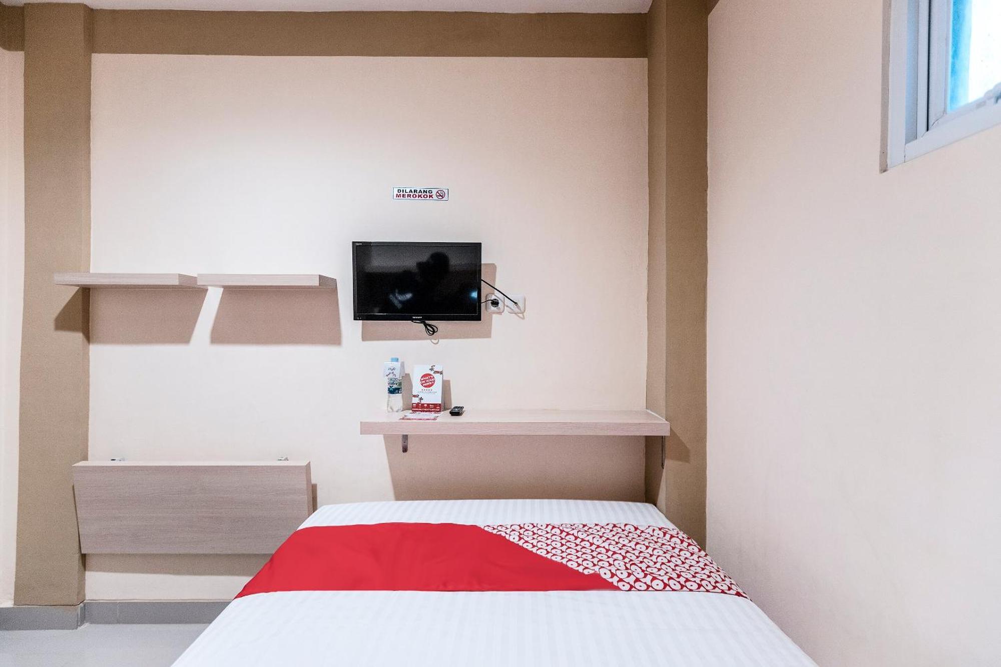 Oyo 478 Balcon Biru Hotel Jacarta Exterior foto